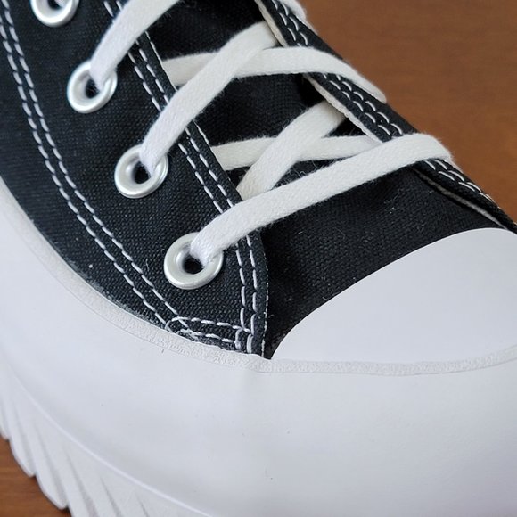 Converse Women's Chuck Taylor All Star Lugged 2.0 Hi  A00870C Black/Egret/White - Picture 7 of 9